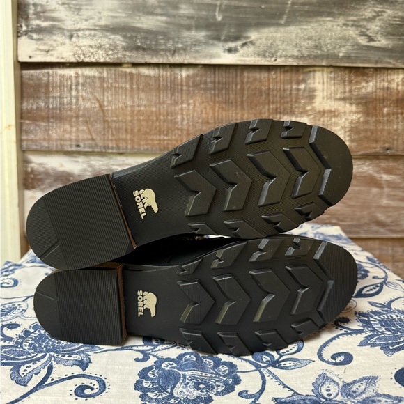 🖤NWT🖤 Sorel Emelie Short Lace Cozy Boot - Picture 8 of 9